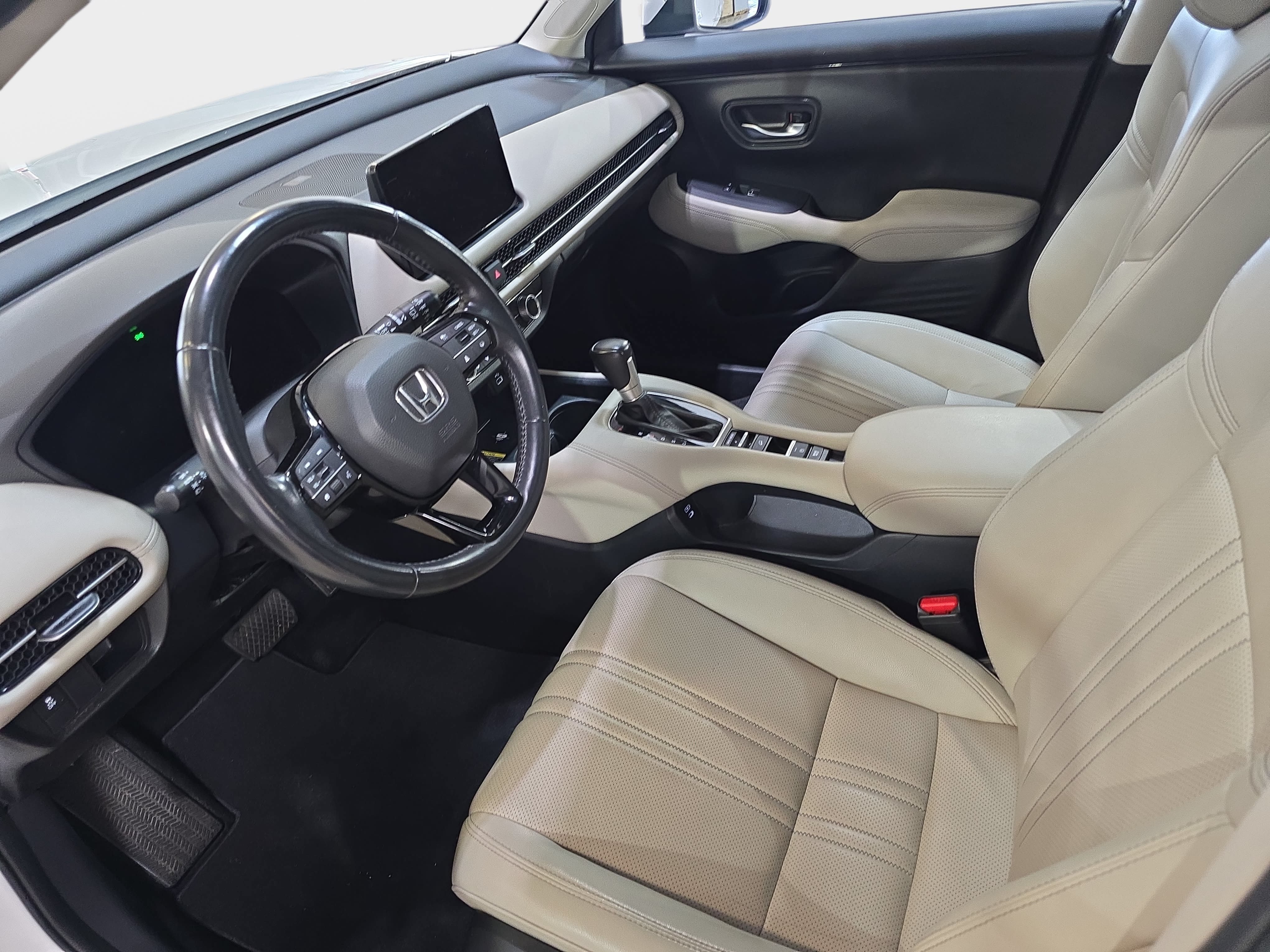 Certified 2024 Honda HR-V EX-L image 13