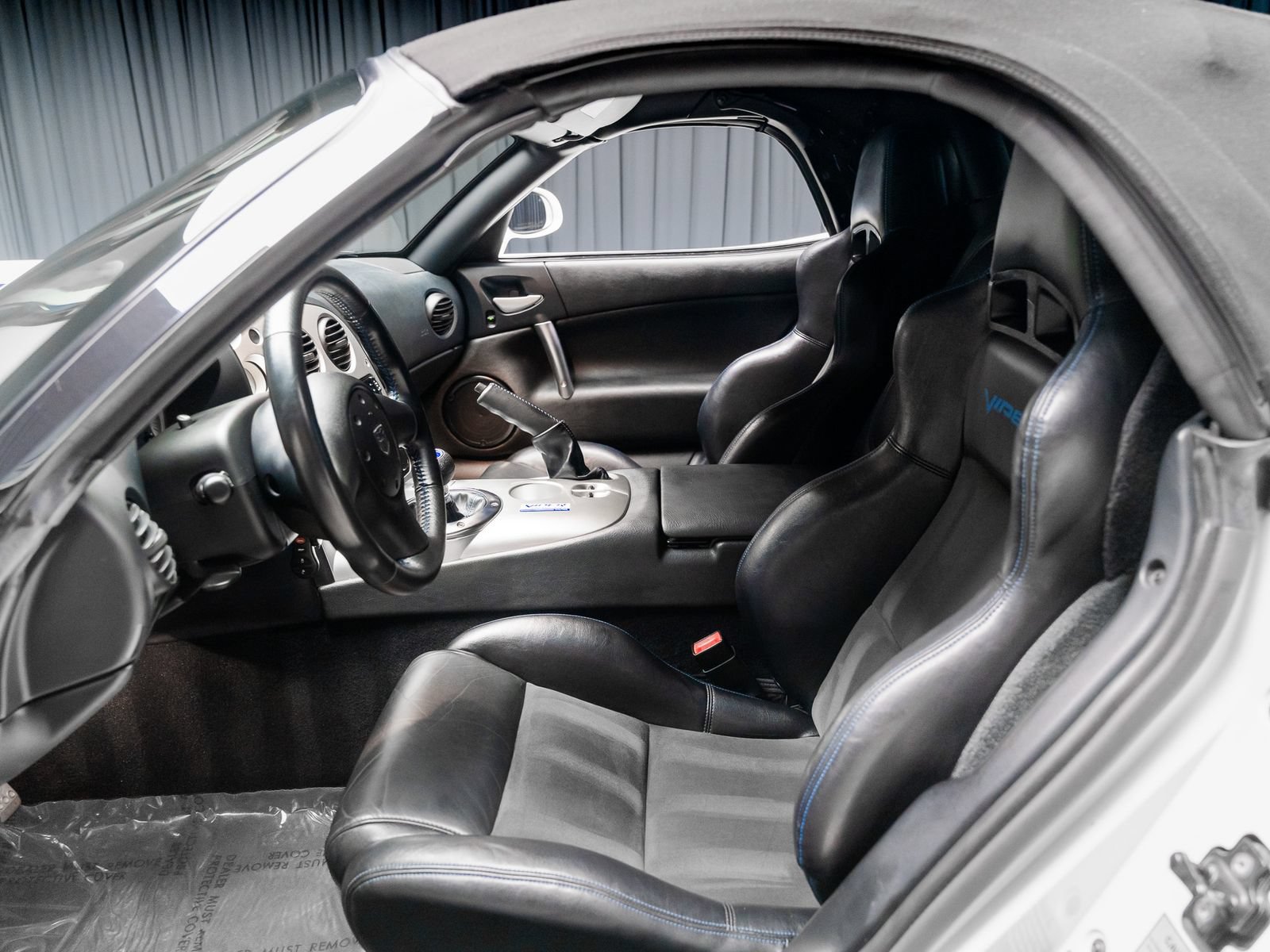 Used 2005 Dodge Viper SRT-10 RWD image 48