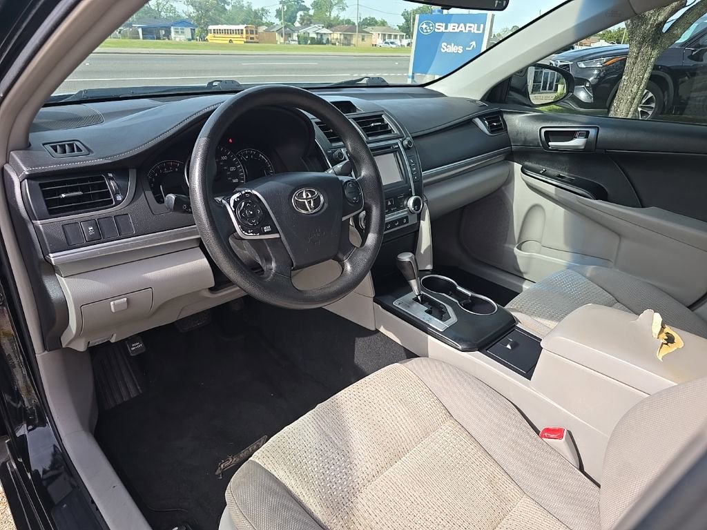 Used 2014 Toyota Camry LE FWD image 21