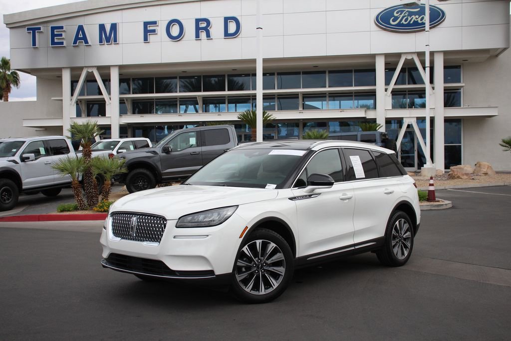 Certified 2022 Lincoln Corsair Reserve w/ Elements Package AWD/4WD image 2