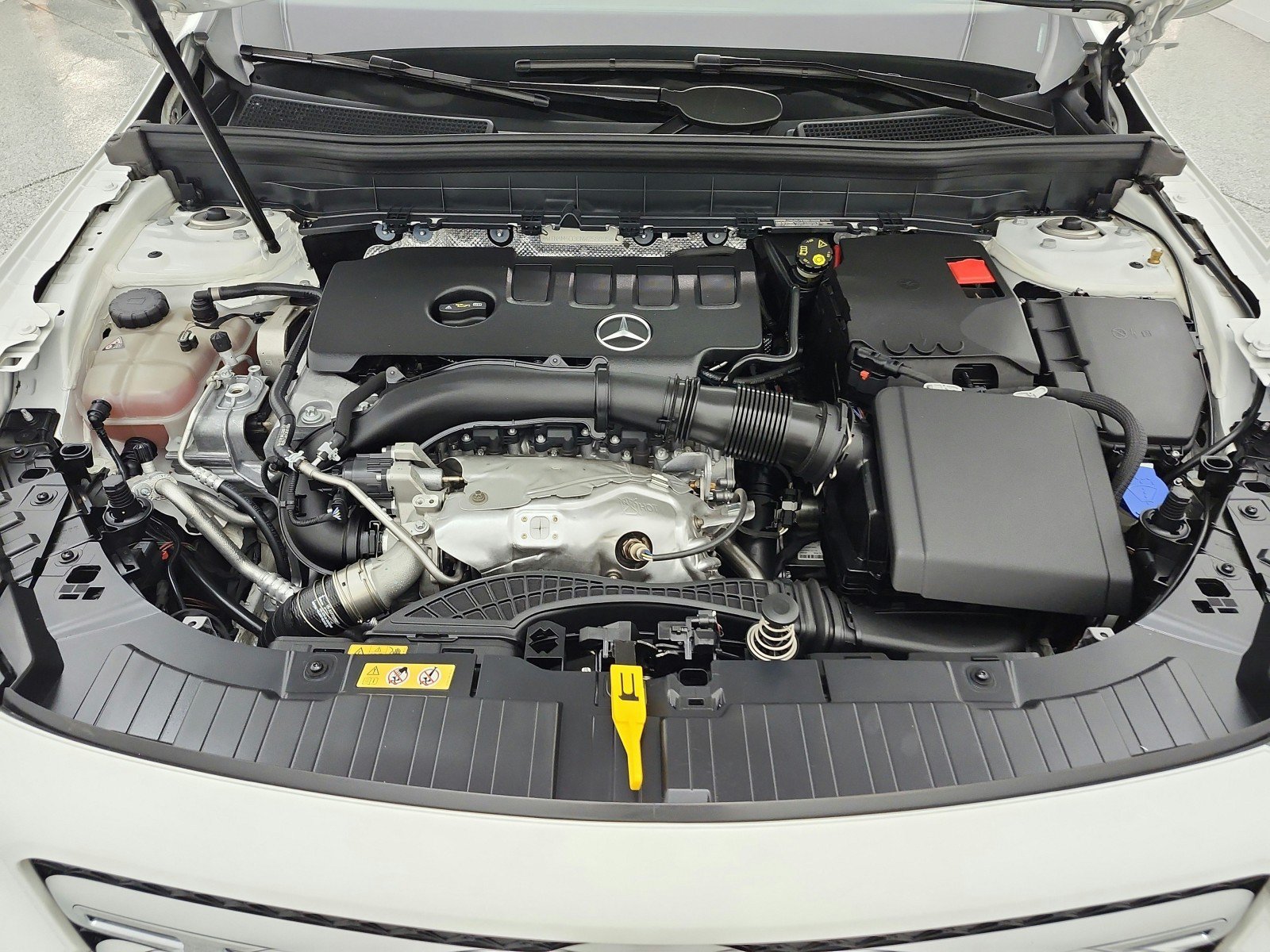 Used 2022 Mercedes-Benz GLB 250 image 16