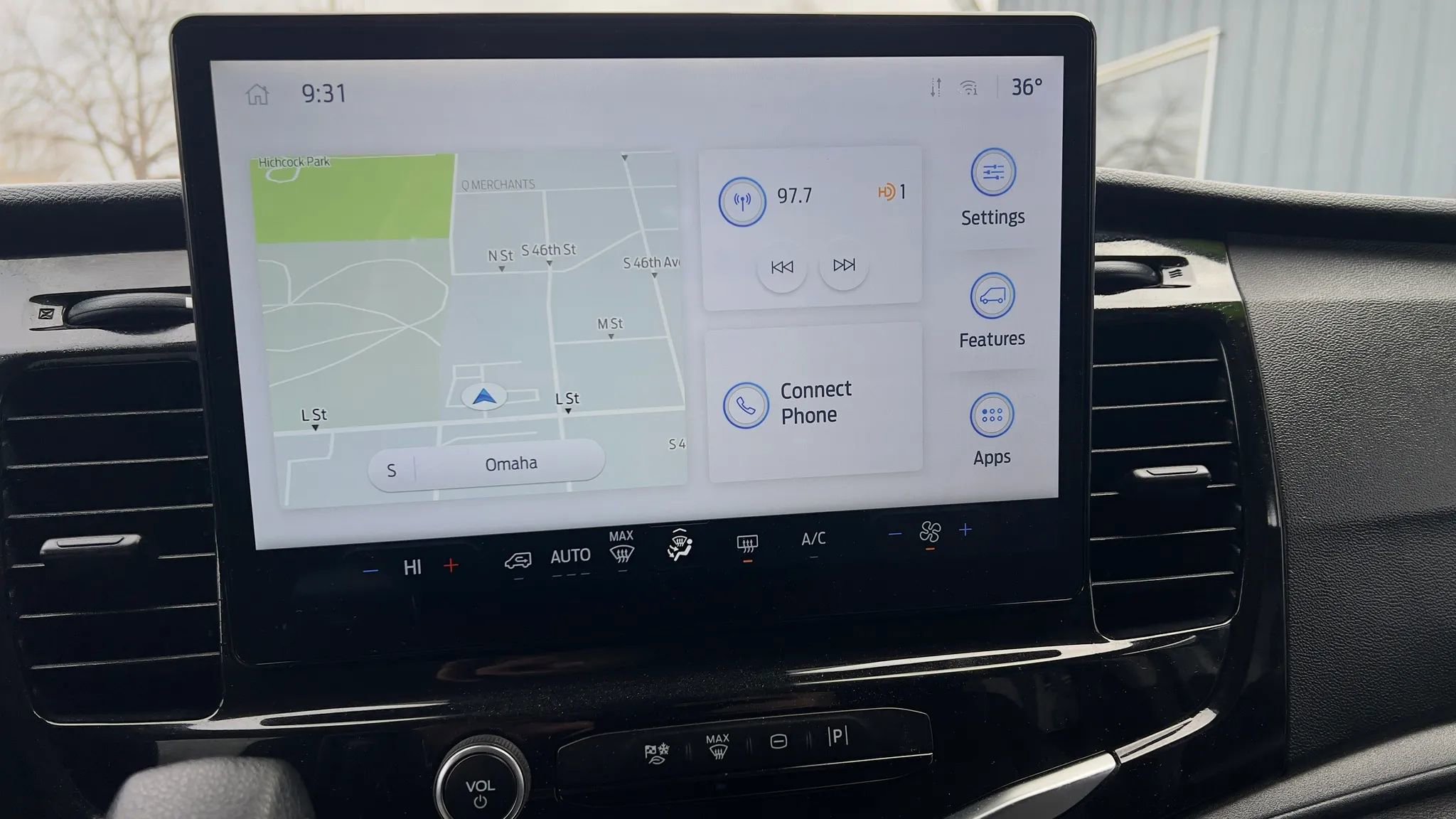 Used 2024 Ford Transit 350 XLT image 22