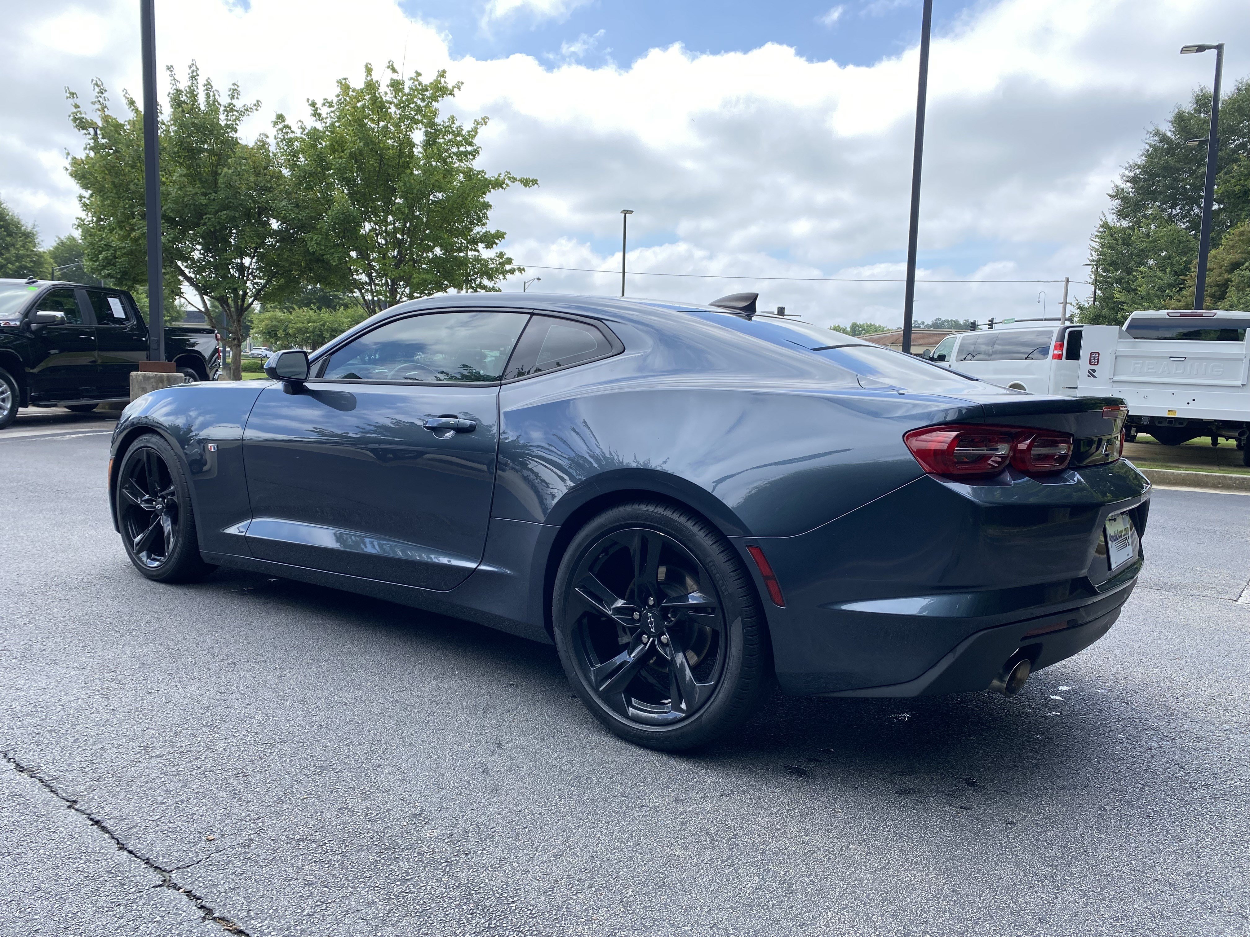 Used 2021 Chevrolet Camaro LT RWD image 7