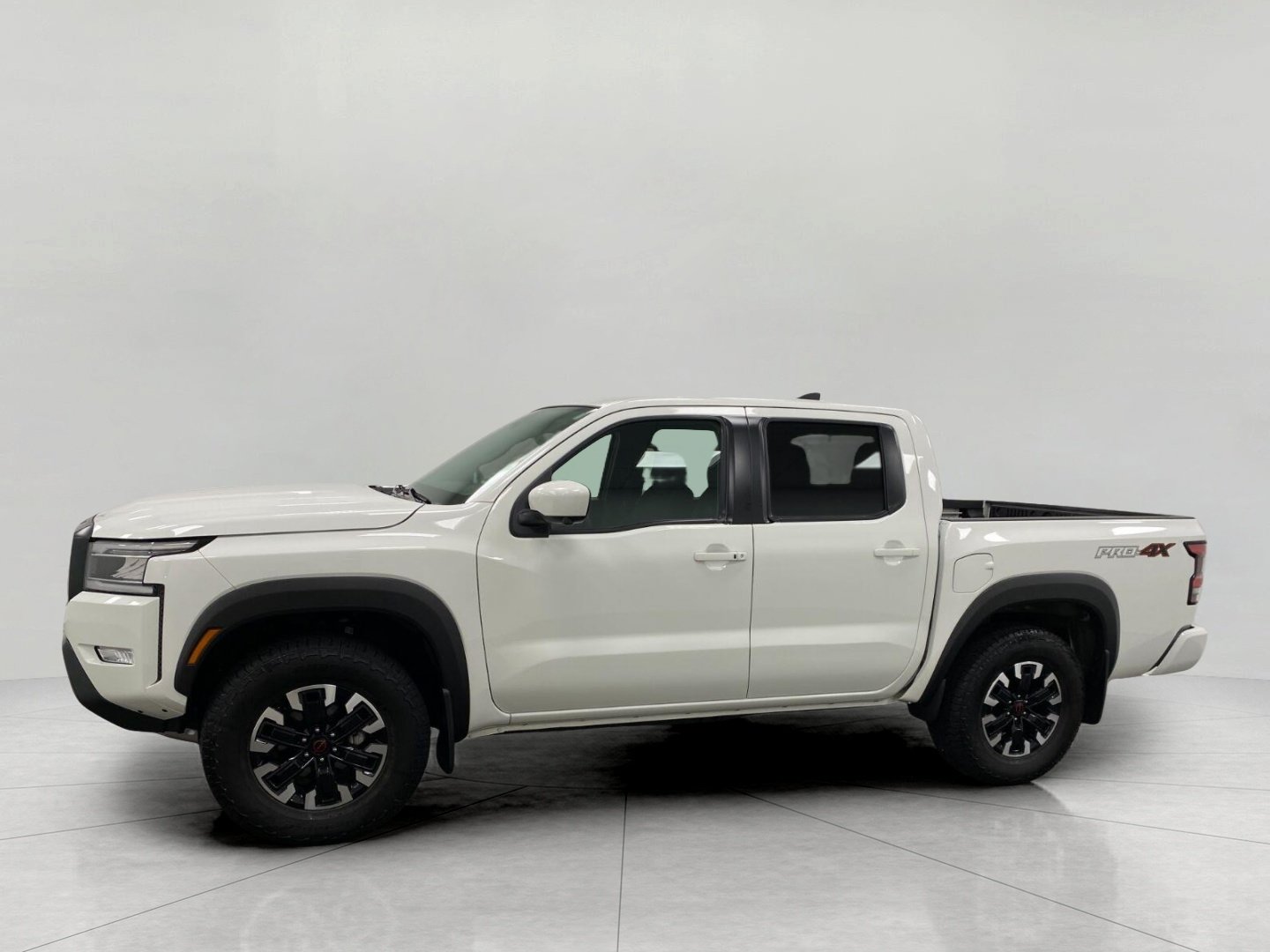 Certified 2023 Nissan Frontier PRO-4X w/ Pro Convenience Package AWD/4WD image 8