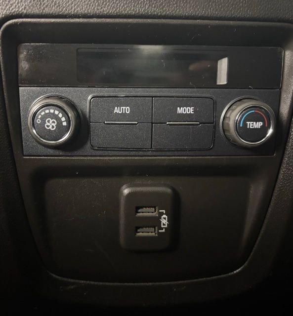 Used 2020 Buick Enclave Essence image 28