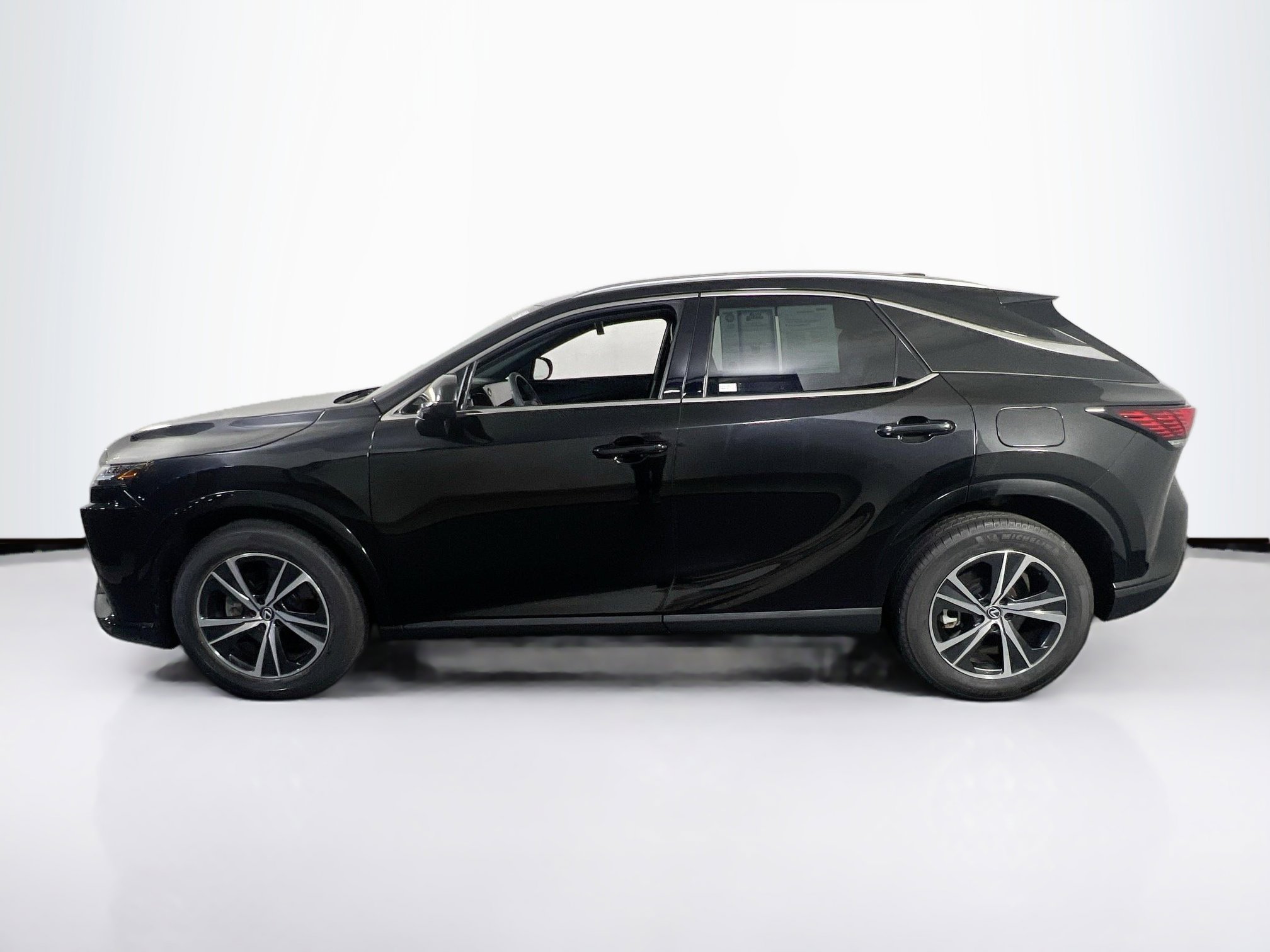 Used 2023 Lexus RX 350 Premium w/ Accessory Package image 8