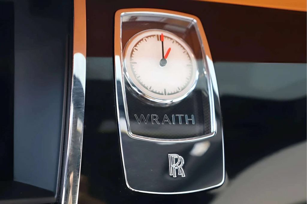 Used 2021 Rolls-Royce Wraith RWD image 6