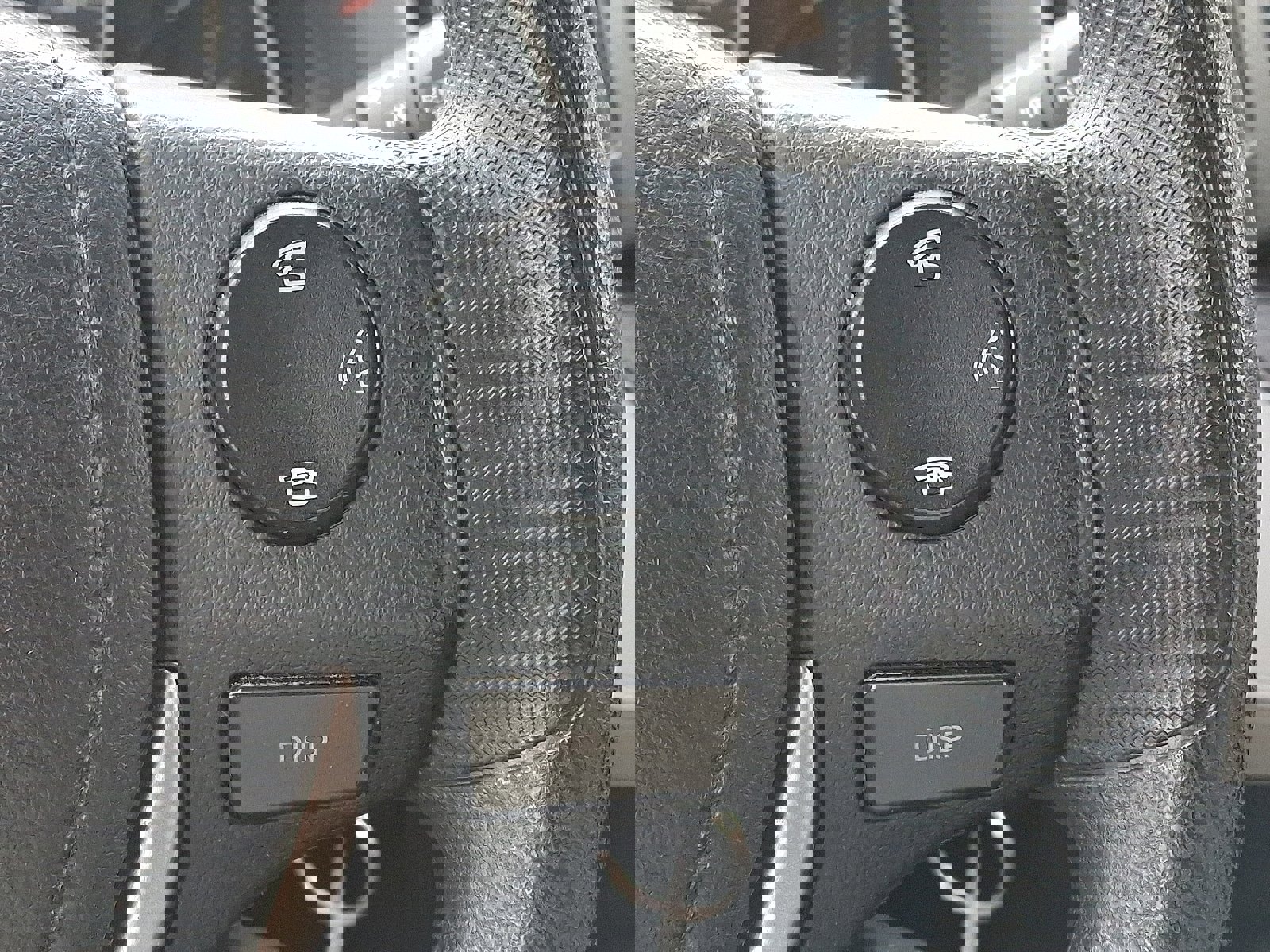 Used 2015 Toyota RAV4 LE image 21