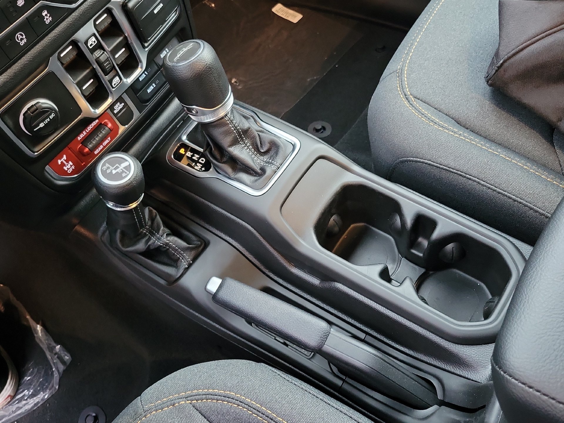 New 2026 Jeep Gladiator Sport AWD/4WD image 12