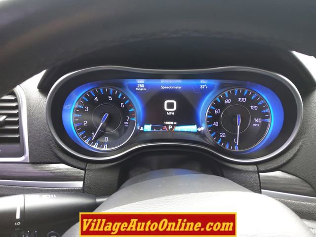 Used 2018 Chrysler 300 Touring w/ Sport Appearance Package image 37