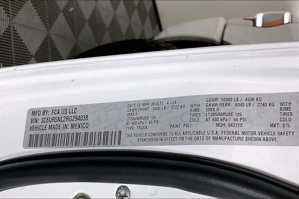 Used 2024 RAM 2500 Laramie w/ Night Edition image 44