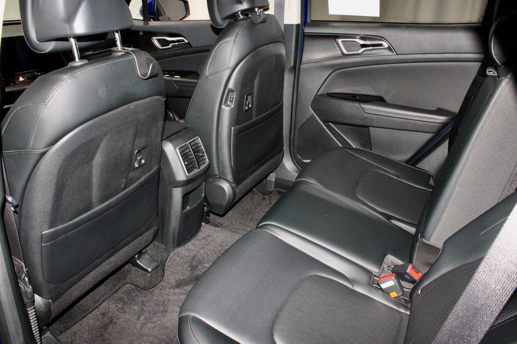 Used 2024 Kia Sportage EX AWD/4WD image 22