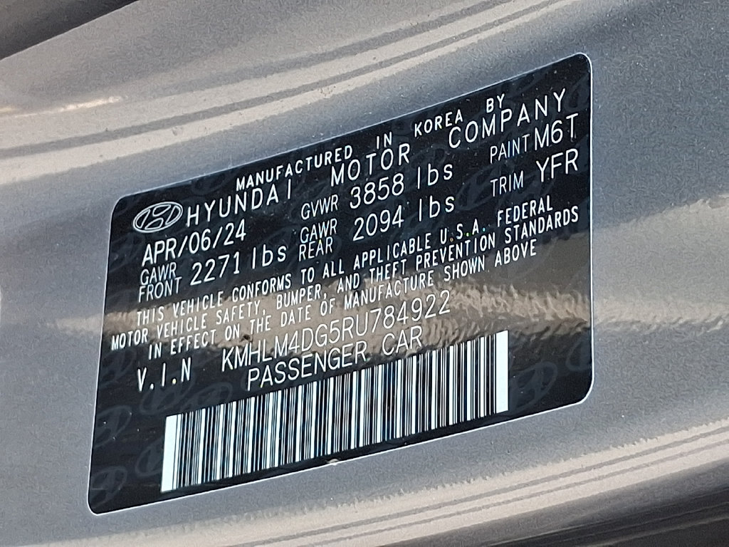 Used 2024 Hyundai Elantra SEL FWD image 28