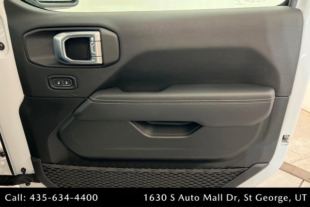 Used 2022 Jeep Gladiator Overland image 22