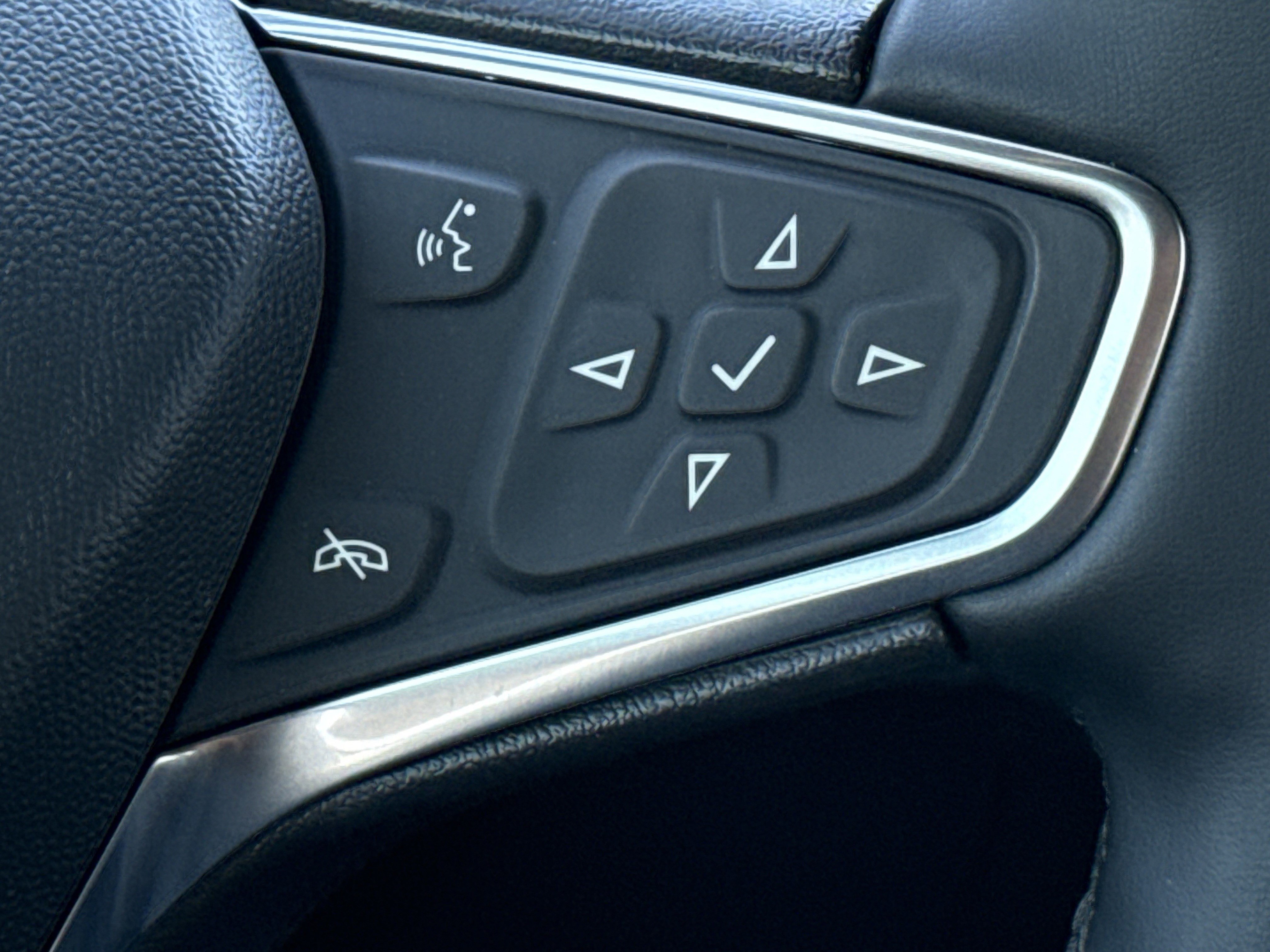 Certified 2024 Chevrolet Equinox Premier image 20