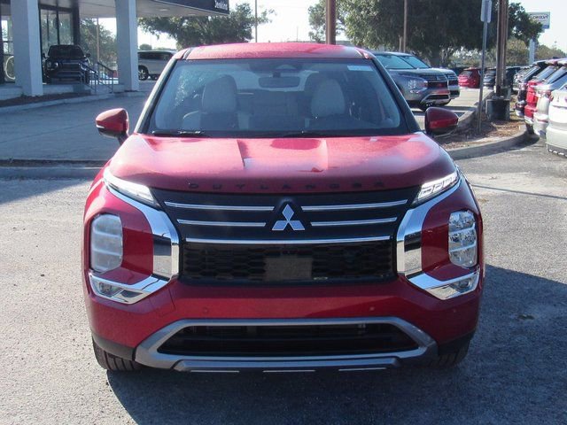 New 2025 Mitsubishi Outlander SE image 6