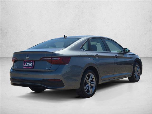 Used 2024 Volkswagen Jetta SE FWD image 5