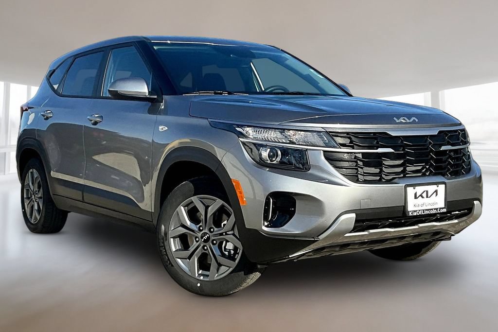 New 2026 Kia Seltos LX AWD/4WD image 2