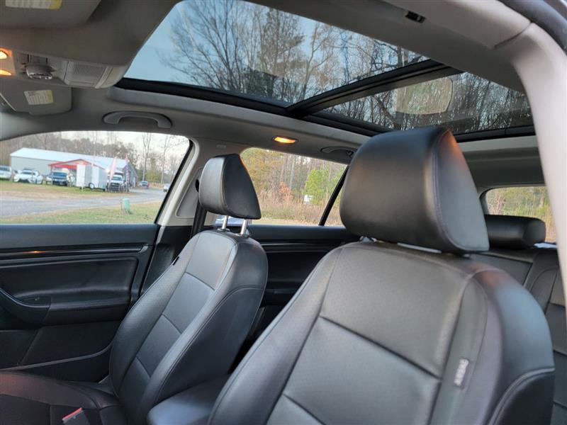 Used 2014 Volkswagen Jetta TDI image 38