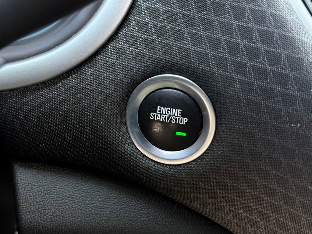 Used 2023 Chevrolet Malibu LT image 32