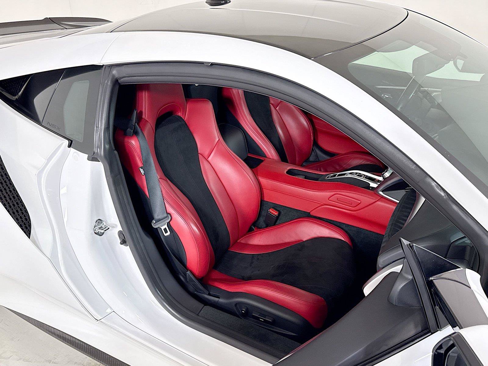 Used 2020 Acura NSX AWD/4WD image 25