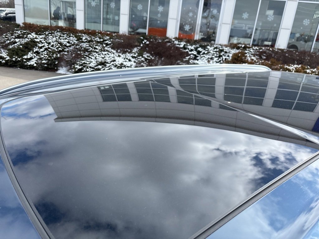 Certified 2025 Volvo XC90 B5 Plus image 12