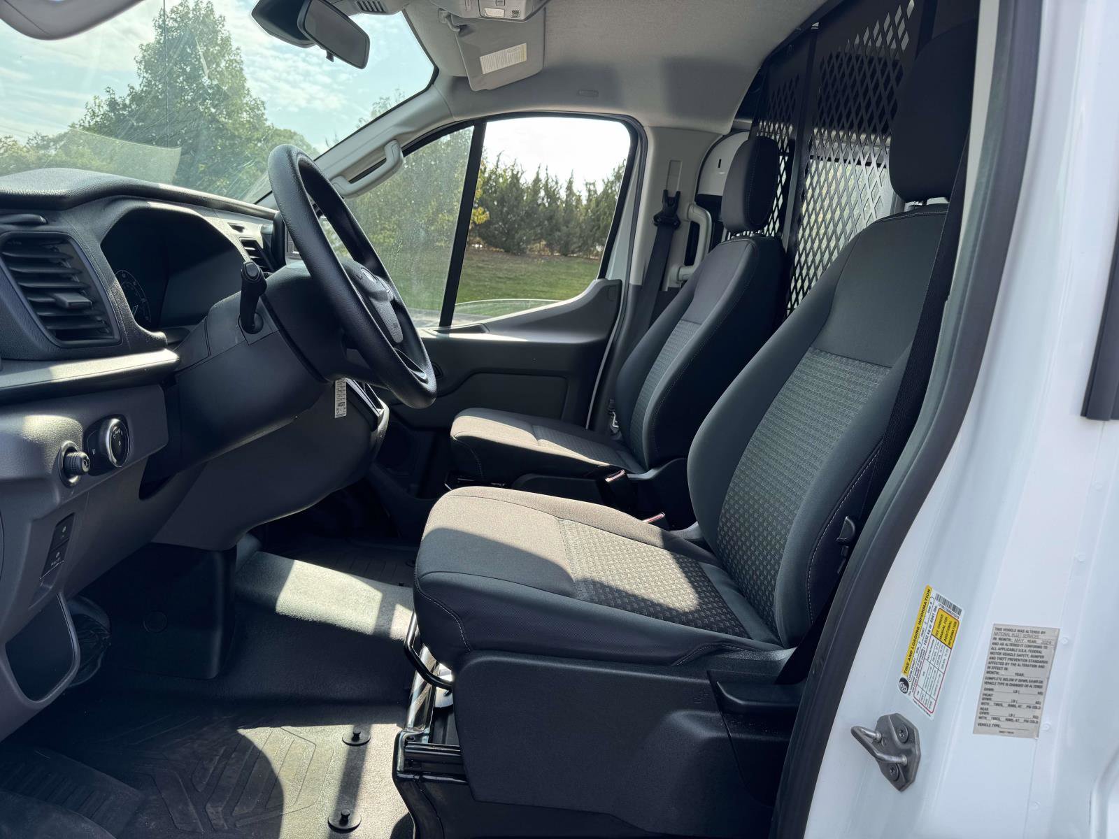 Used 2024 Ford Transit 250 Low Roof w/ Exterior Upgrade Package image 10