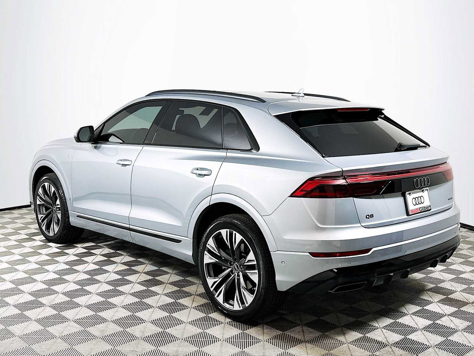 New 2025 Audi Q8 Prestige image 5
