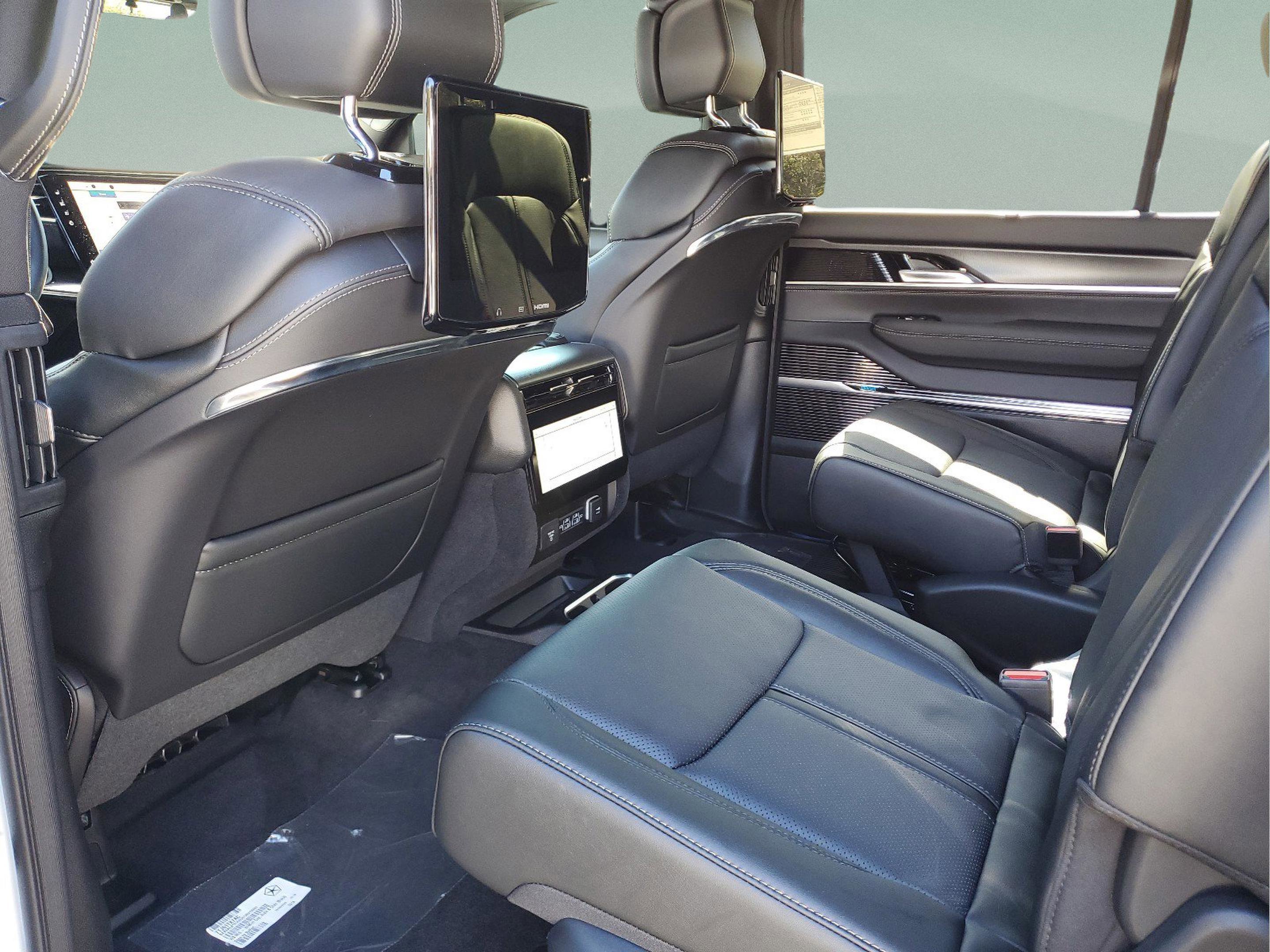 New 2026 Jeep Grand Wagoneer Summit w/ Rear Seat Video Group I image 6