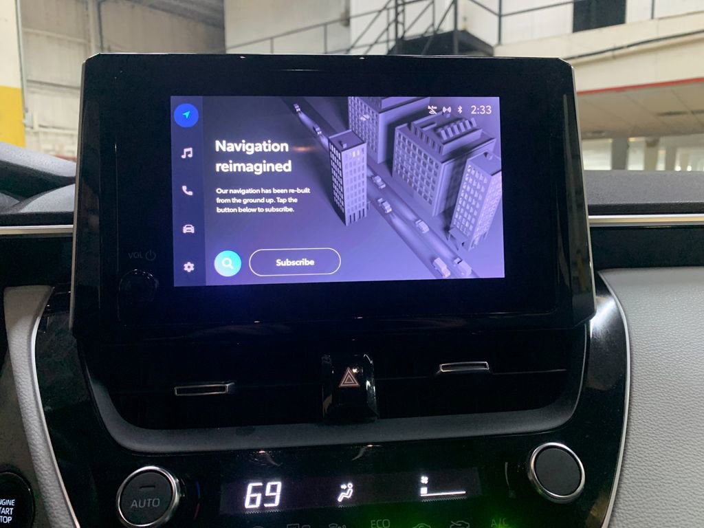 Used 2023 Toyota Corolla SE w/ SE Premium Package FWD image 21