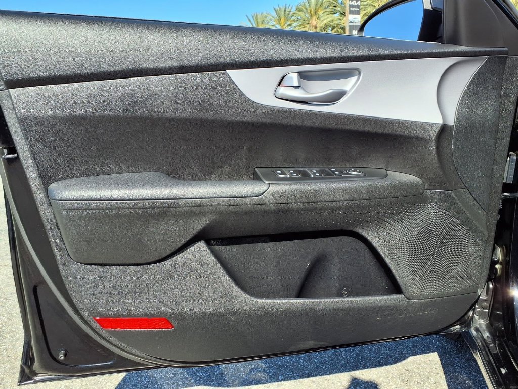 Certified 2023 Kia Forte LXS FWD image 15