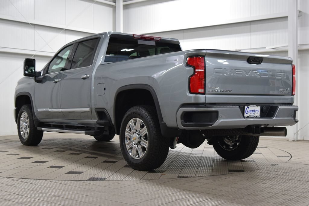 New 2026 Chevrolet Silverado 2500 High Country w/ High Country Premium Package AWD/4WD image 6