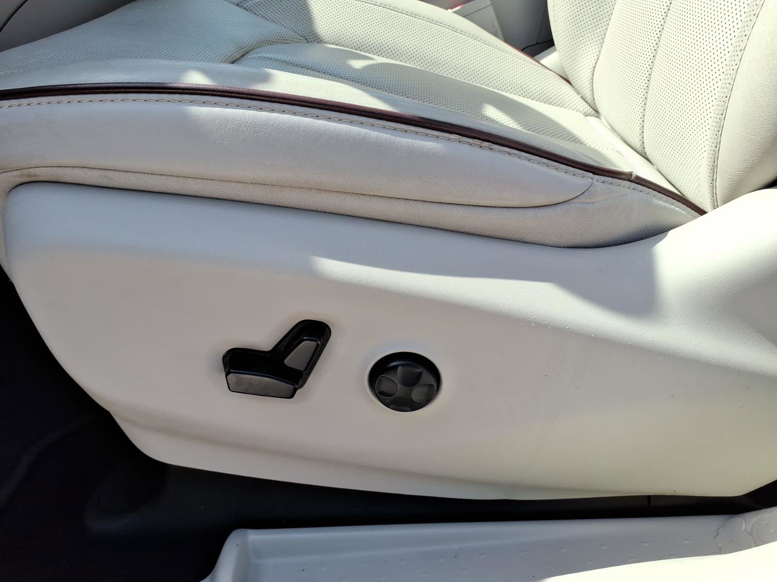 Used 2020 Chrysler Pacifica Limited image 13