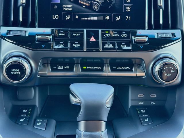 New 2026 Lexus LX 600 4WD w/ Luxury Package image 32