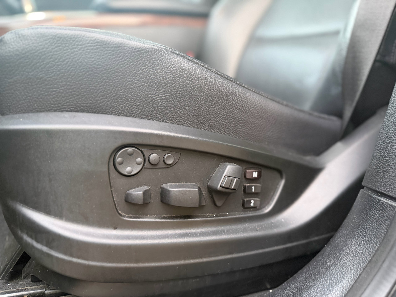 Used 2014 BMW X6 xDrive35i image 17