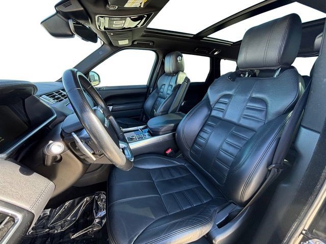 Used 2017 Land Rover Range Rover Sport HSE Dynamic image 11