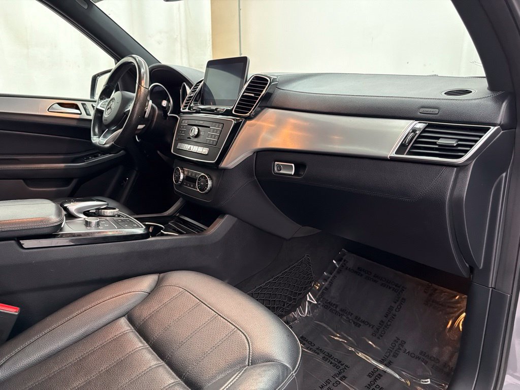 Certified 2017 Mercedes-Benz GLE 43 AMG 4MATIC image 28