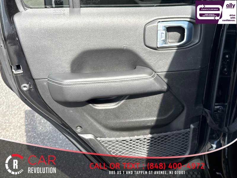 Used 2023 Jeep Gladiator Overland AWD/4WD image 39