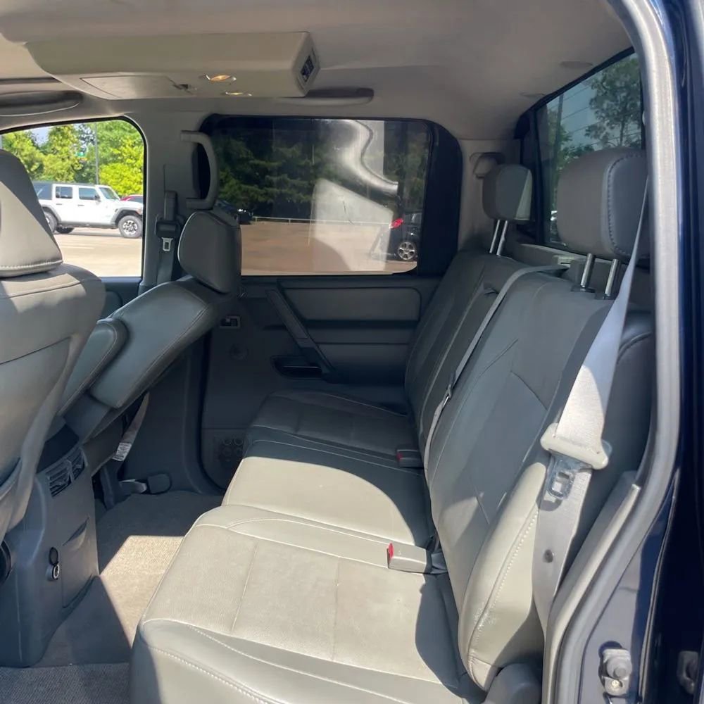 Used 2007 Nissan Titan LE image 16