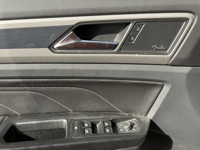 Used 2020 Volkswagen Atlas Cross Sport SEL Premium AWD/4WD image 22