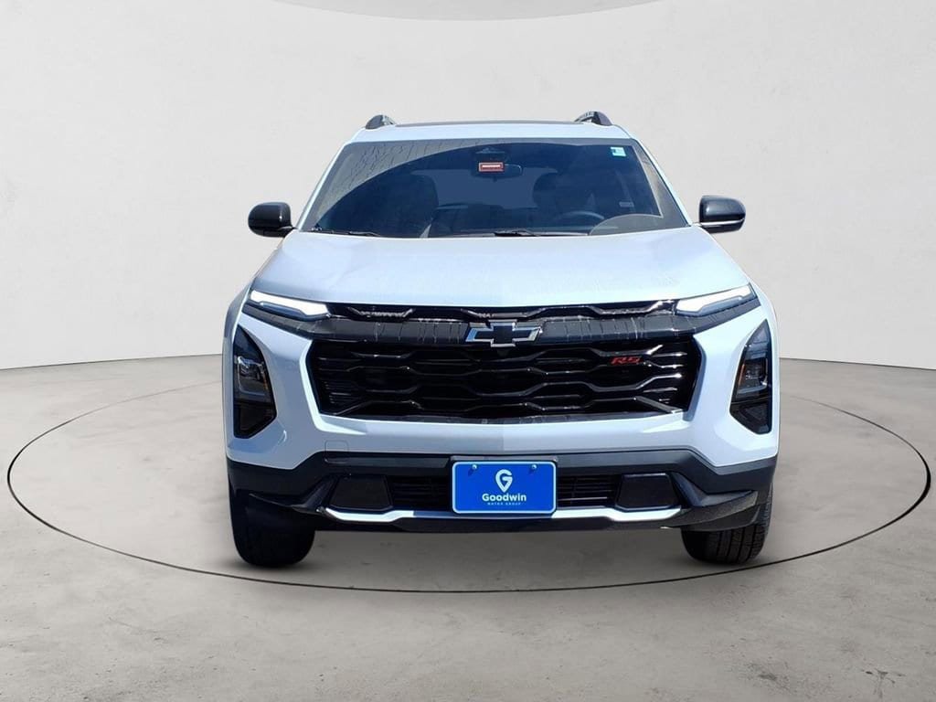 New 2026 Chevrolet Equinox RS FWD image 2