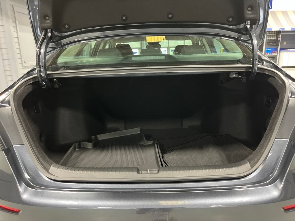 Used 2025 Honda Accord LX image 33