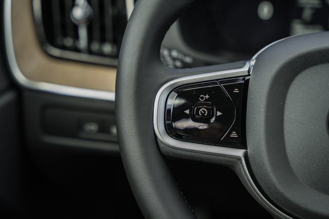 New 2026 Volvo XC60 T8 Plus w/ Protection Package Premier image 29