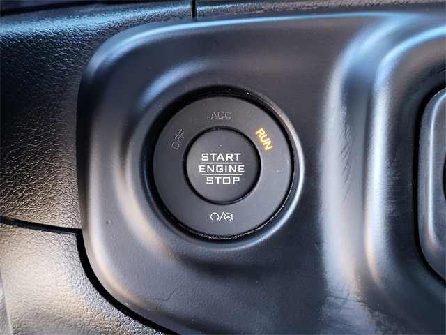 Used 2023 Jeep Gladiator Mojave w/ Cold Weather Group image 14