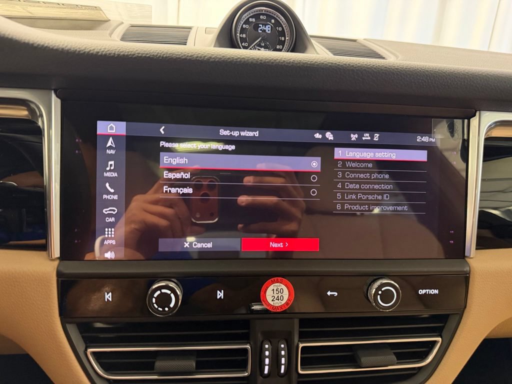 Certified 2026 Porsche Macan AWD/4WD image 20