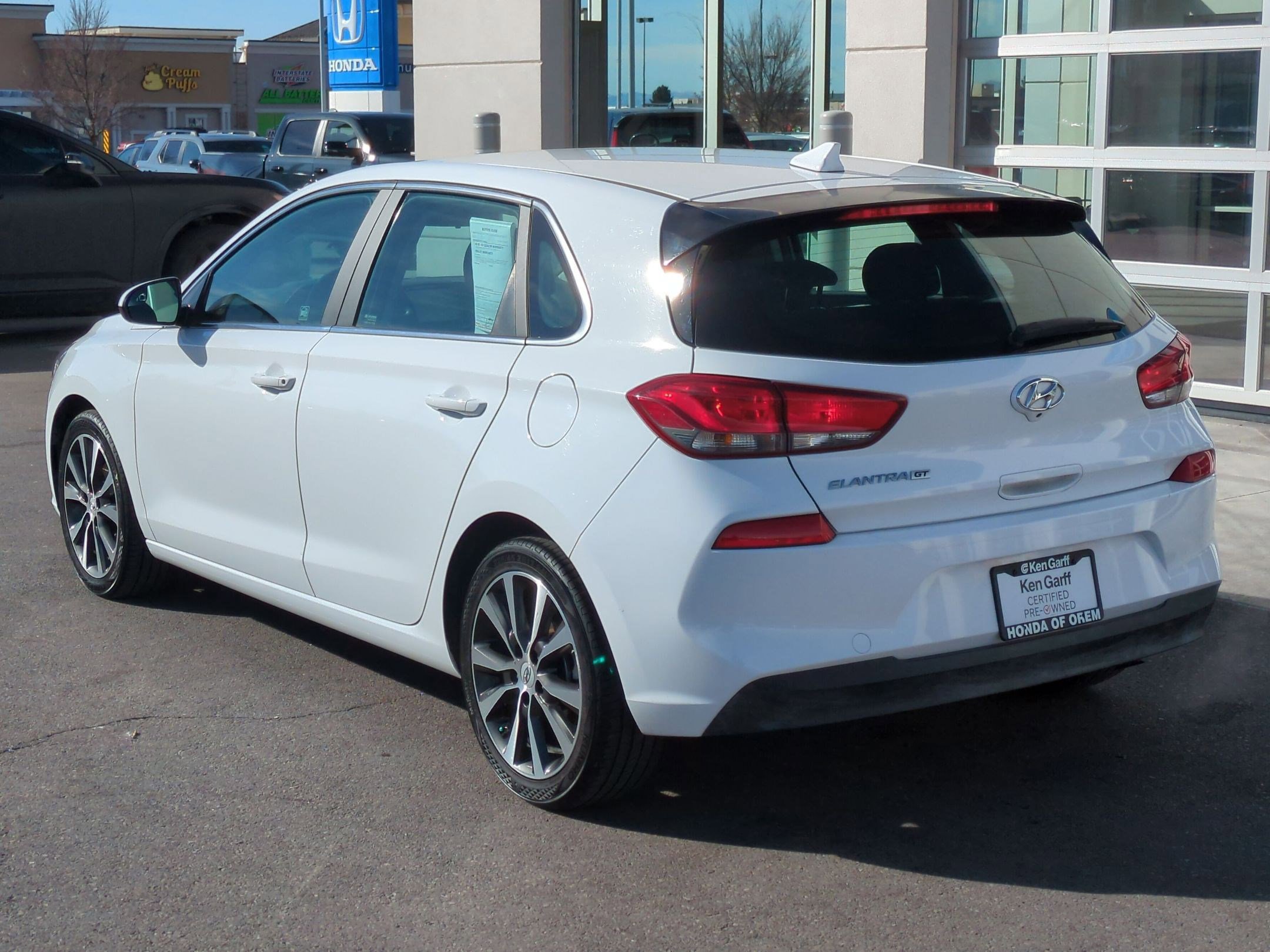 Used 2020 Hyundai Elantra GT image 9