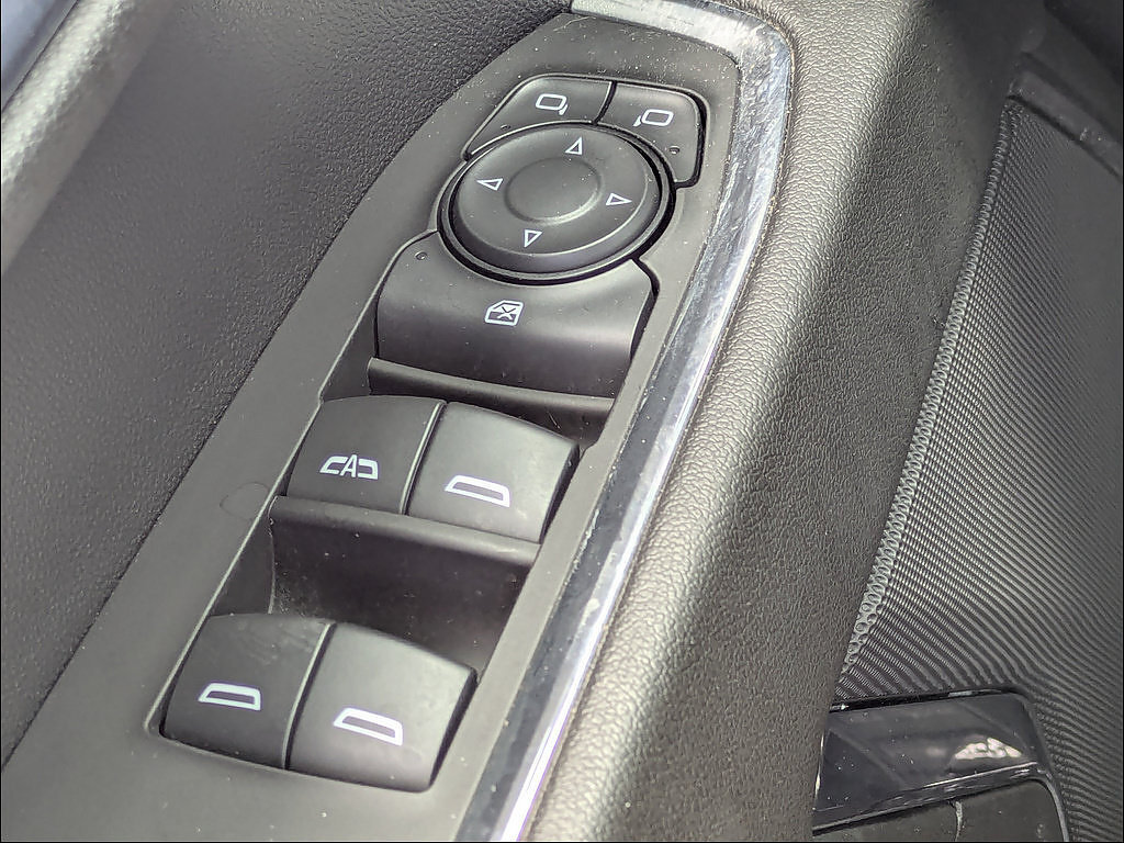 Used 2024 Chevrolet Silverado 1500 LT AWD/4WD image 25