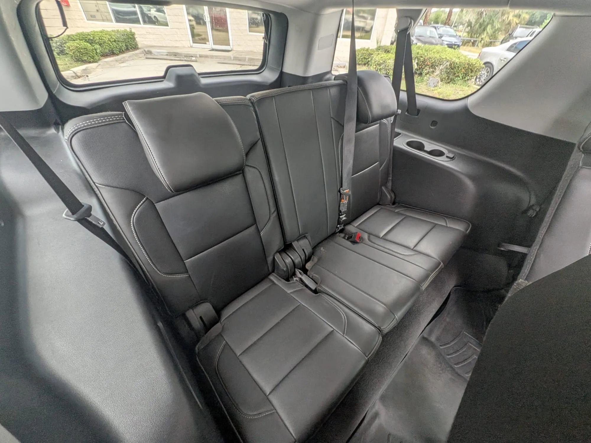 Used 2020 GMC Yukon XL Denali RWD image 11