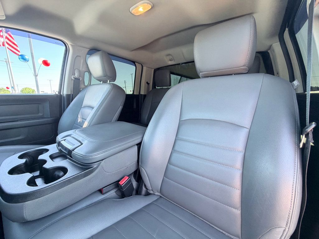 Used 2018 RAM 2500 Tradesman w/ Chrome Appearance Group AWD/4WD image 22