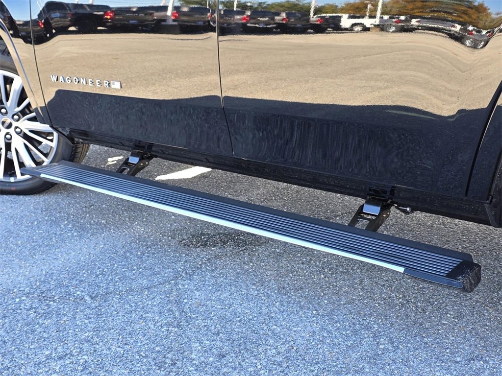 New 2025 Jeep Wagoneer Series II image 36